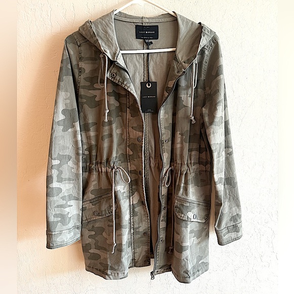 Lucky Brand Jackets & Blazers - LUCKY BRAND ( NWT ) Olive Green Camo Hooded Jacket